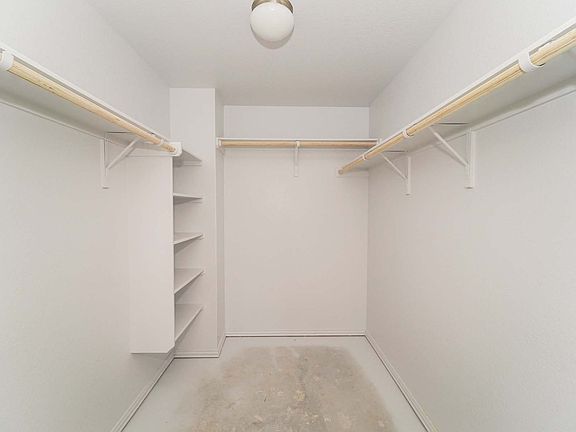 Owner s Closet