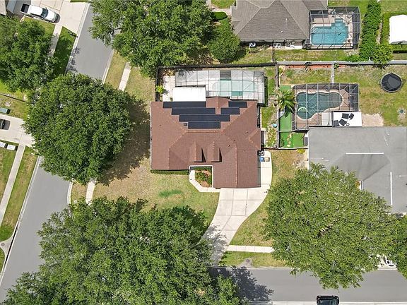 3rd image of 2305 Jessica Ln