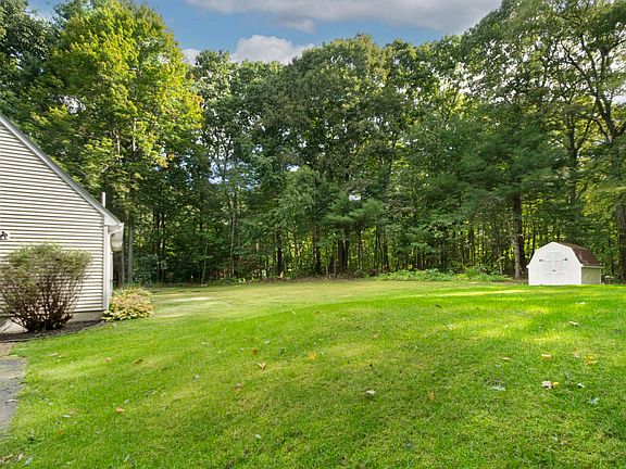 4th image of 336 Pommogussett Rd