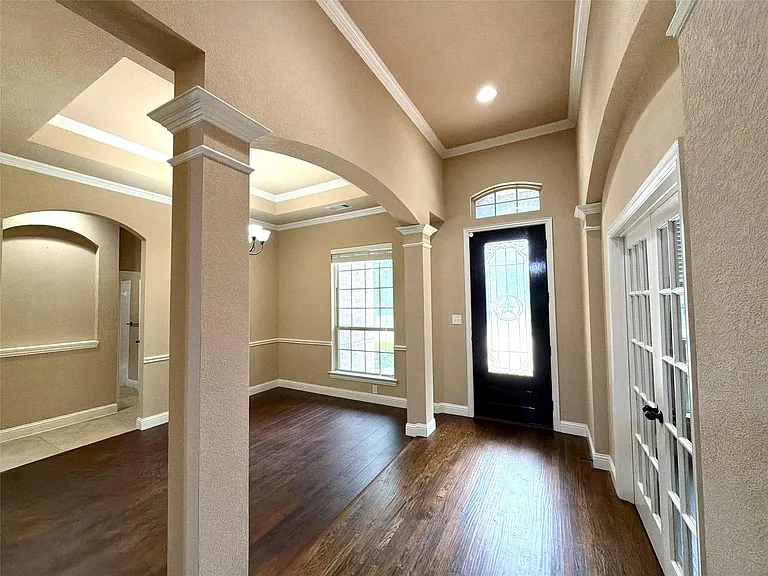 1731 Teakwood Dr — Photo 3