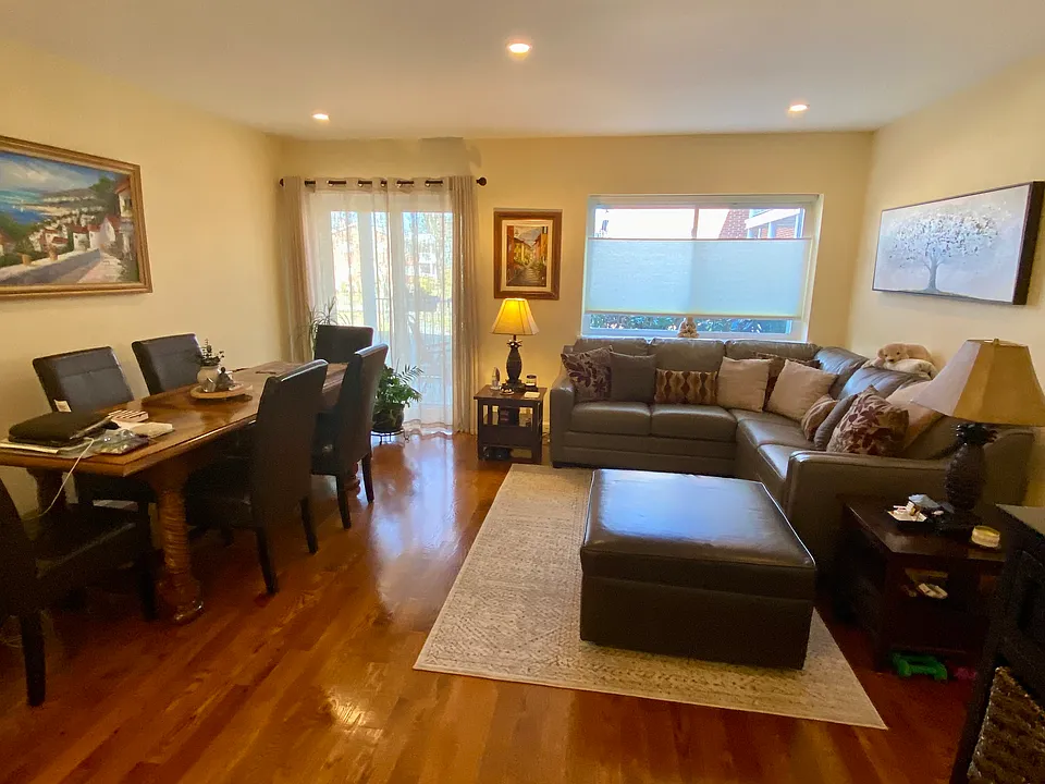 14 Bayberry Dr #1