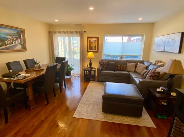 14 Bayberry Dr APT 1, Sharon, MA 02067