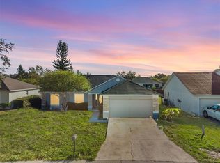 525 Terranova Cir, Winter Haven, FL 33884