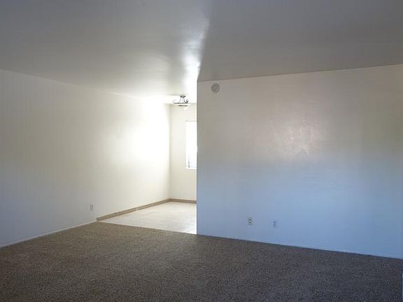 3rd image of 333 E Micheltorena St Unit 4