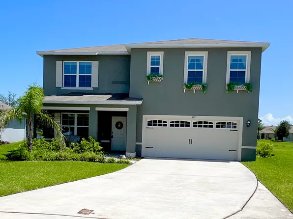 318 Sunset View Dr, Edgewater, FL 32141