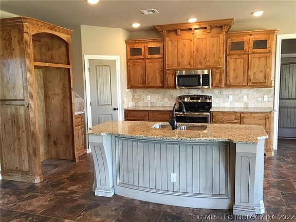 2nd image of 11235 County Road 3502 St