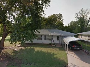 110 S 7th St, Tecumseh, OK 74873