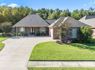 30939 Ridgeway Dr, Walker, LA 70785