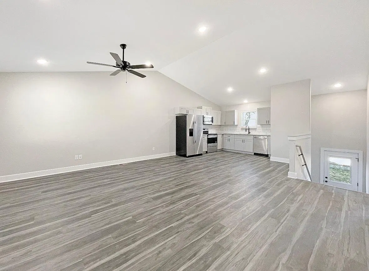 5373 N Toben St — Photo 2