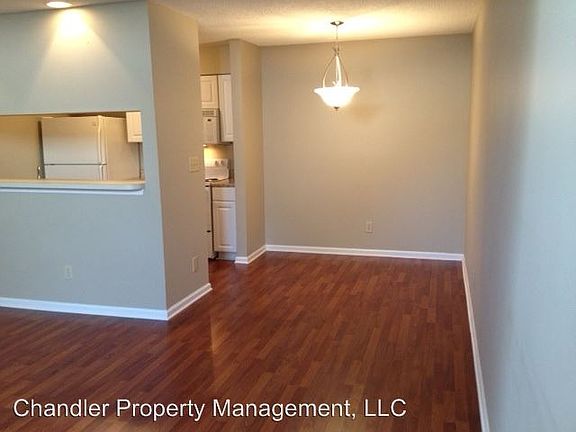 2nd image of 1004 Saint Andrews Way APT B