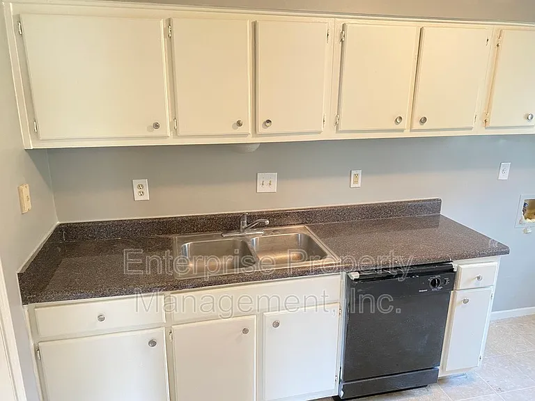 3681 Barberry St — Photo 10