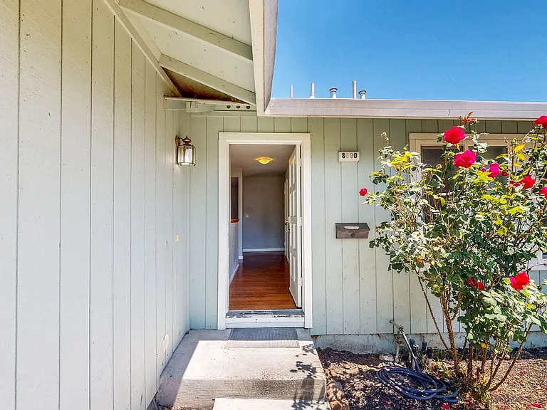 8690 Lords Manor Way — Photo 1