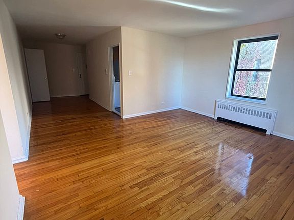 4th image of 158 Bristol St #1F