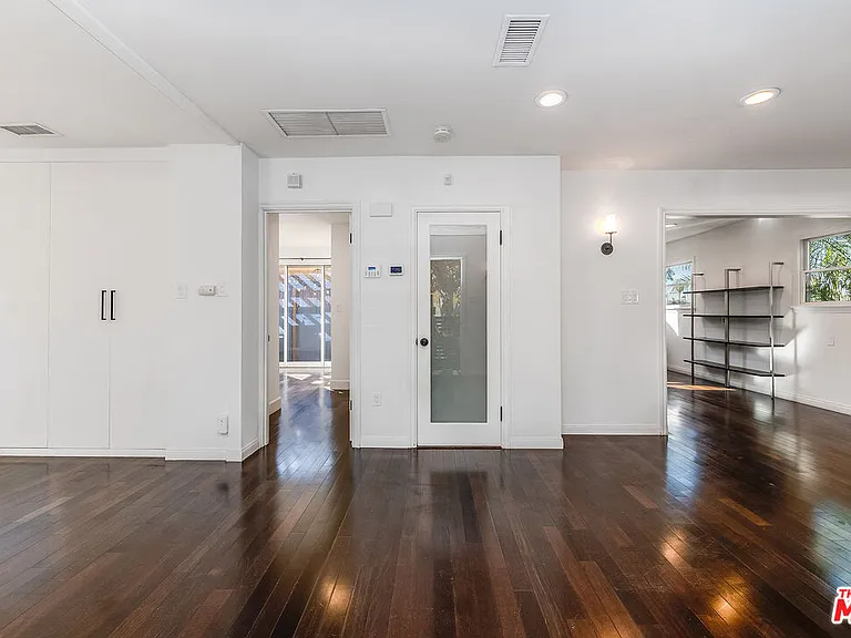7722 Clinton St — Photo 5