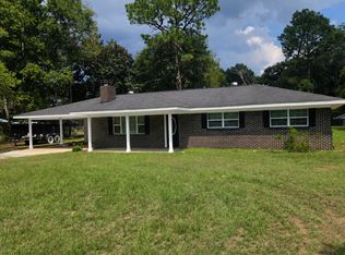 1220 Lanes Bridge Rd, Jesup, GA 31545