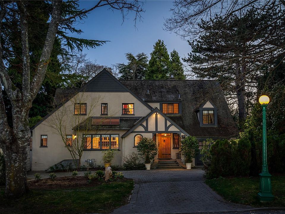 2575 Lansdowne Rd, Victoria, BC V8R 3P2 MLS 921630 Zillow