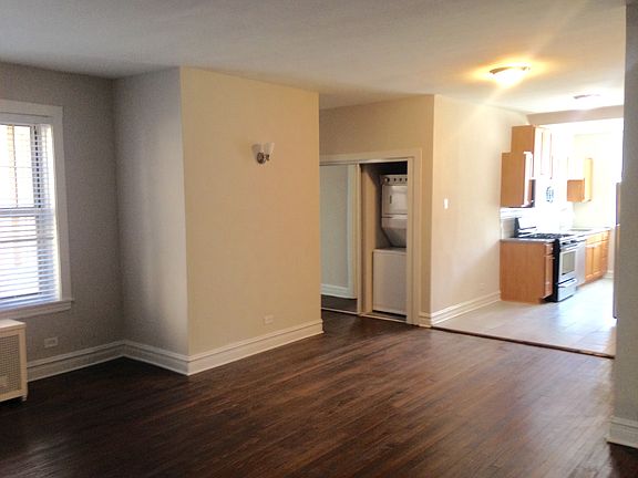 5th image of 1336 E Hyde Park Blvd