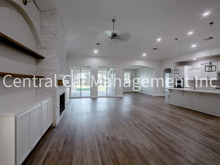 9029 Almond Creek Dr — Photo 3