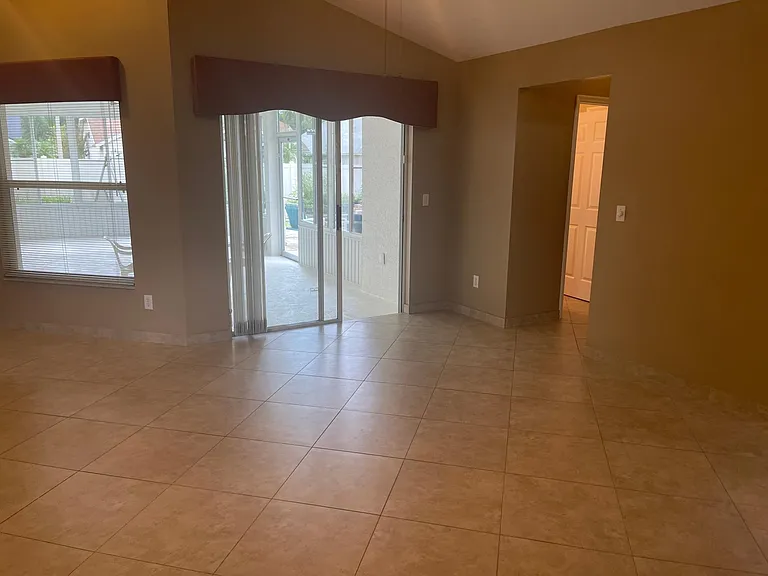 8919 Hannigan Ct — Photo 30