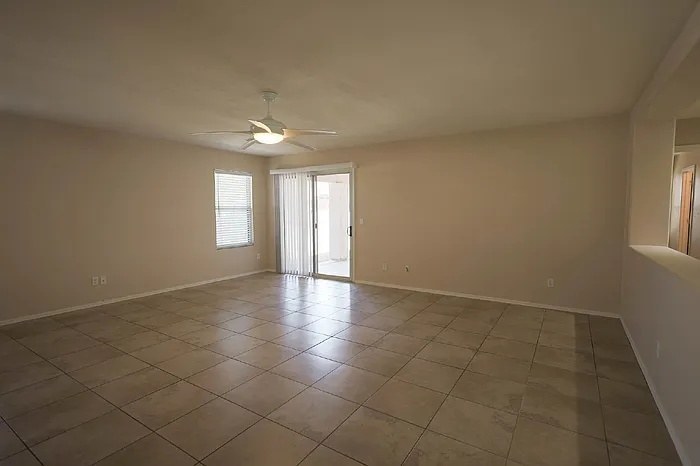 3 bed, 2.0 bath, 1560 sqft, $1,795 — Photo 4