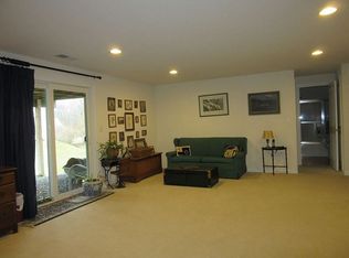 81 Dogleg Ct, Oxford, CT 06478