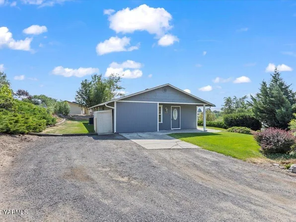 209 N 82nd Ave, Yakima, WA 98908