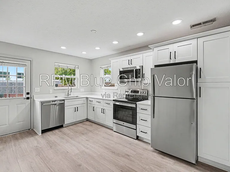 5133 Cook Ave — Photo 6