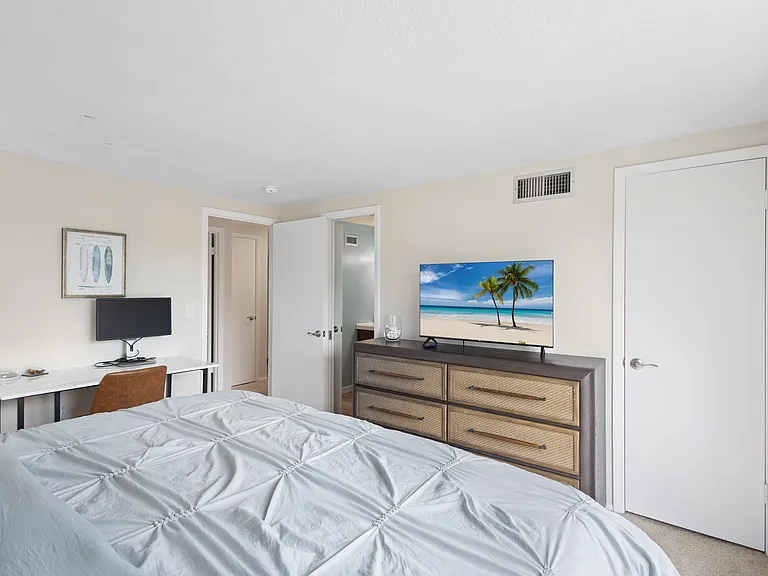 1000 Longboat Club Rd #601 — Photo 16