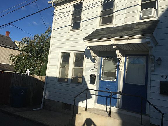 432 Hanover St