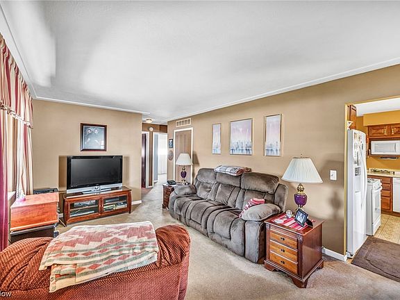 4th image of 4708 Camden Ave