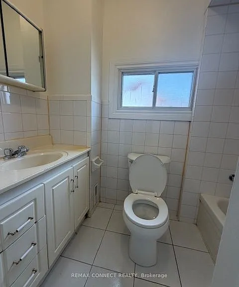 267 Catharine St N #2 — Photo 6