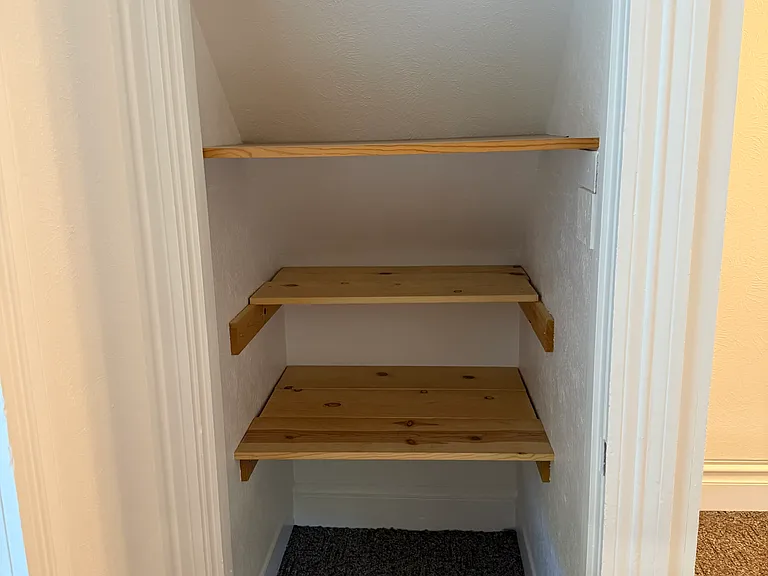 935 Worden Ave #1 — Photo 8