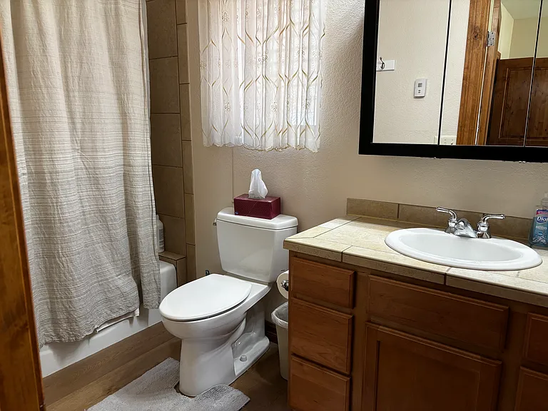 1135 Park Ave — Photo 17
