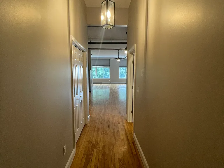 10 Franklin Ct #1 — Photo 2