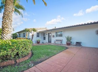 8530 NW 178th St, Hialeah, FL 33015