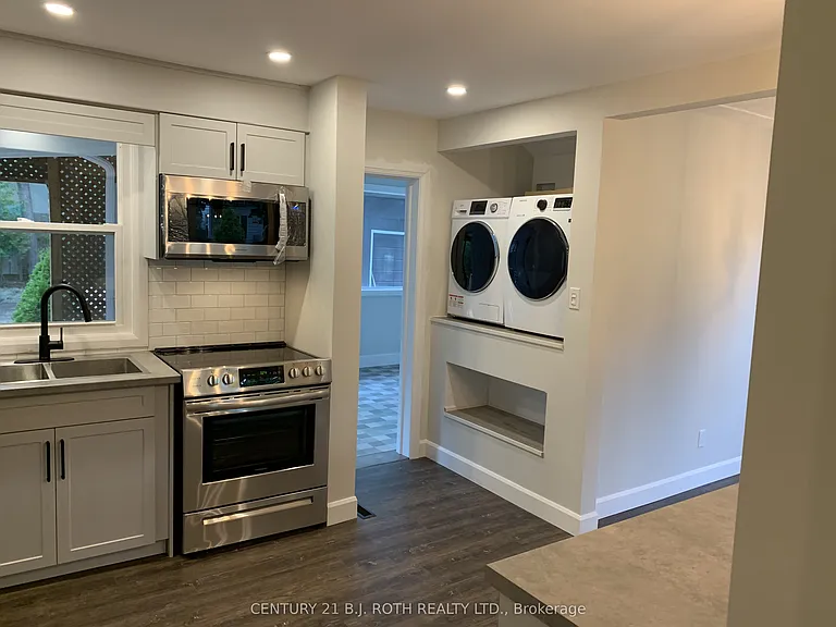 156 Puget St — Photo 4