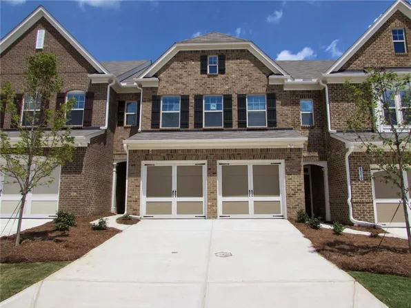6320 Shiloh Woods Dr, Cumming, GA 30040