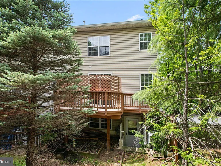 4113 Flower Box Ct — Photo 32