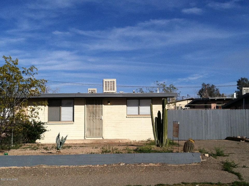 1st image of 3000 N Balboa Ave