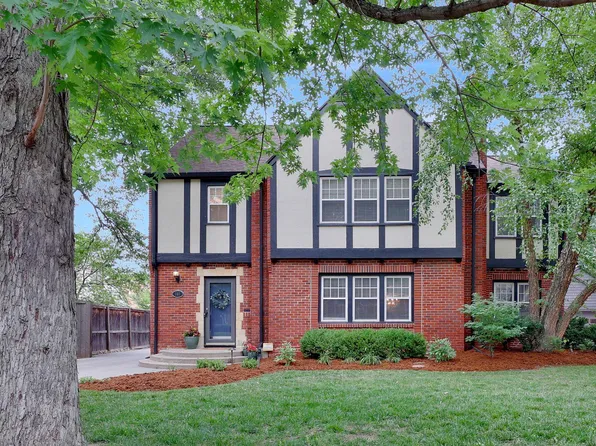 140 S Dellrose Ave, Wichita, KS 67218