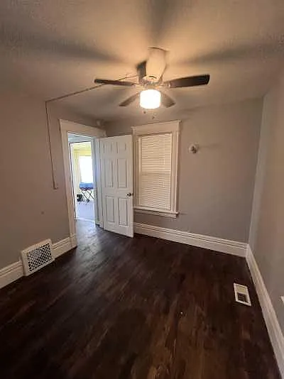 636 Florence St — Photo 14