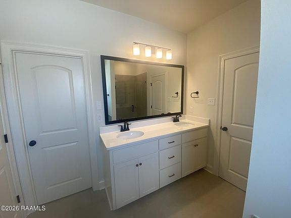 5th image of 207 Appleby Way