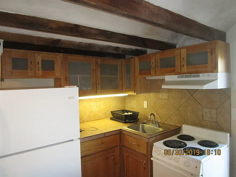 1217 Edith Blvd NE — Photo 4