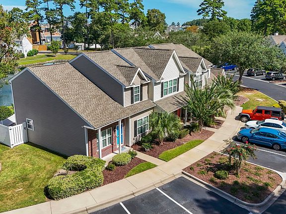 2nd image of 3518 Chestnut Dr. #3518