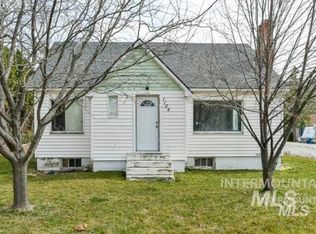 1124 S Powerline Rd, Nampa, ID 83686