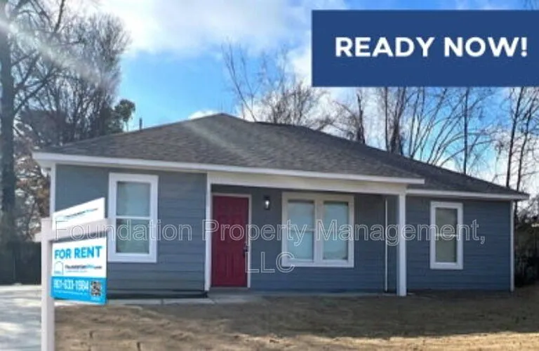 605 Howard Dr — Photo 1