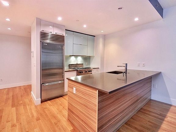 3rd image of 117 W 123rd Street 4b #4B