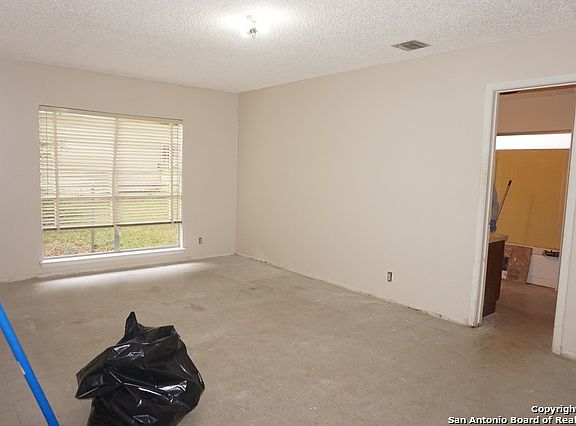 5th image of 14406 Briarpine St