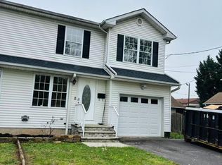 109 Zoar Pl, Middlesex, NJ 08846