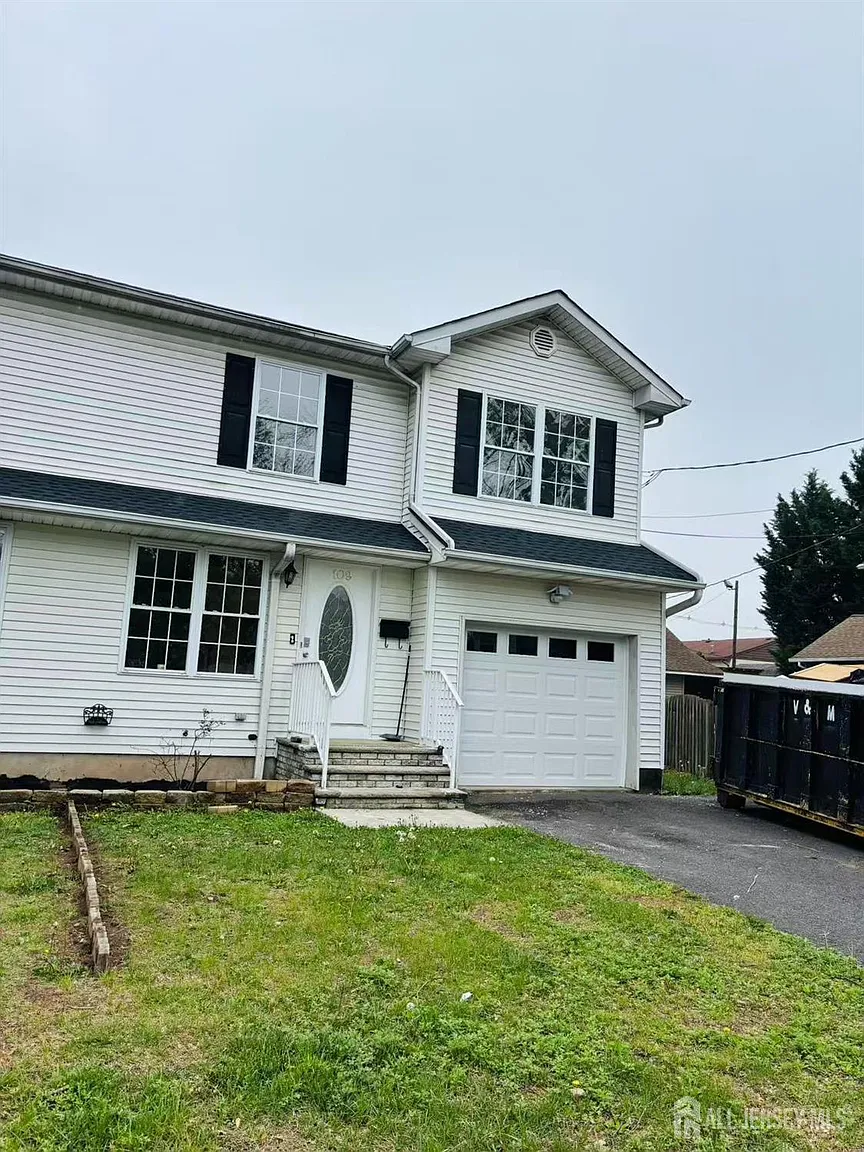 109 Zoar Pl photo 1